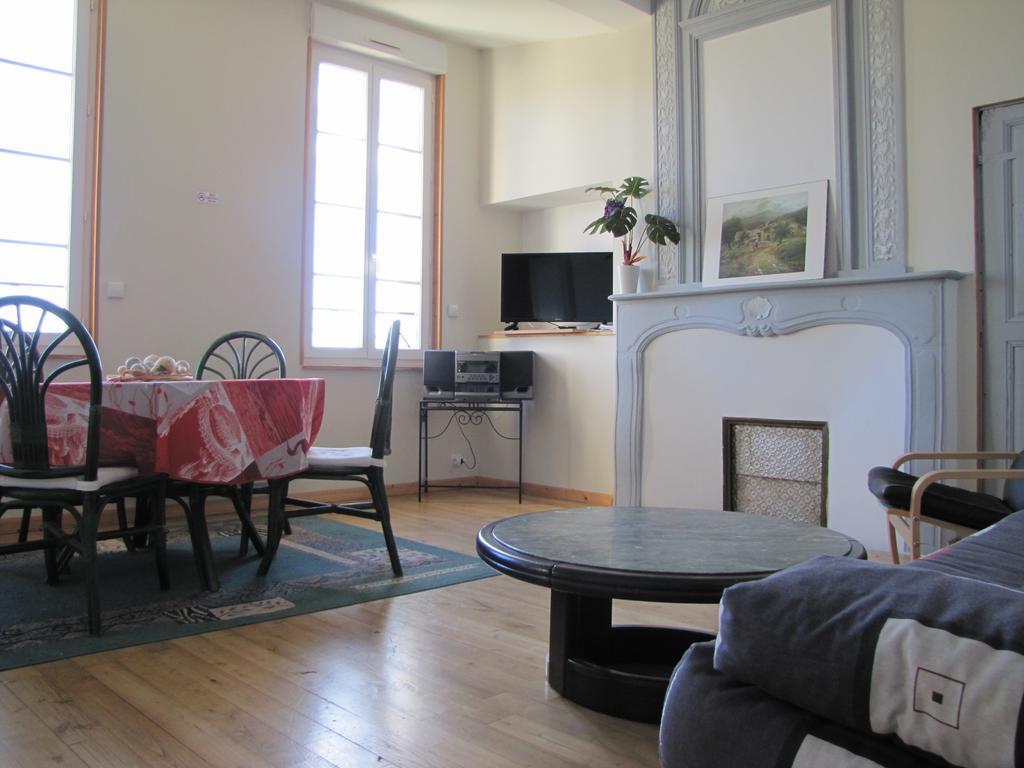 Etape Gimontoise 32 Daire Dış mekan fotoğraf